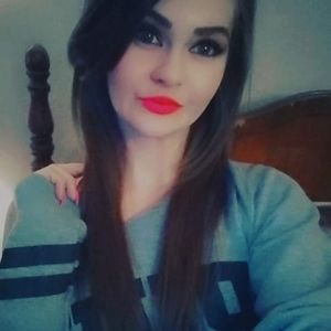 Meet your Posher, Carrie